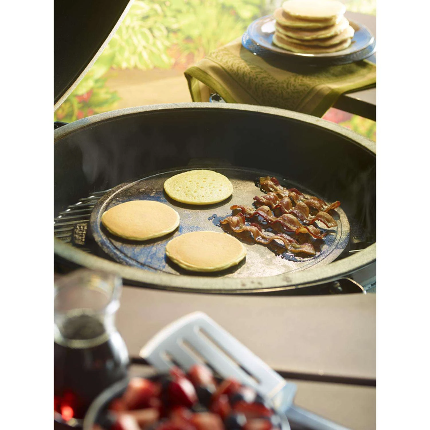 Big Green Egg Cast Iron Plancha Griddle 14 In. L X 14 In. W 3 Big Green Egg Cast Iron Plancha Griddle 14 In. L X 14 In. W - Image 3