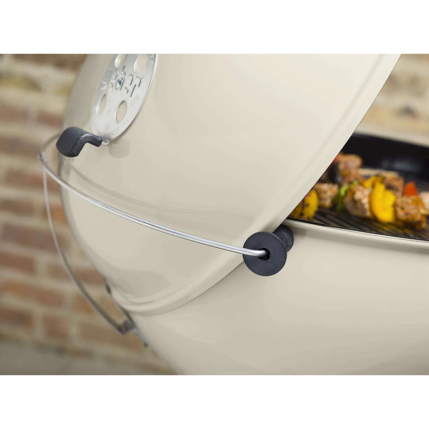 Weber 22 In. Master-Touch Charcoal Grill Ivory 5 Weber 22 In. Master-Touch Charcoal Grill Ivory - Image 5