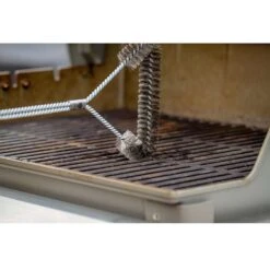Weber Grill Brush 1.09 In. H X 21 In. L X 7.09 In. W 1 Pk 10 Weber Grill Brush 1.09 In. H X 21 In. L X 7.09 In. W 1 Pk -The Grill Spot 3d30b2c3 bbd0 4e27 ad9c 5385ea7e2bdb