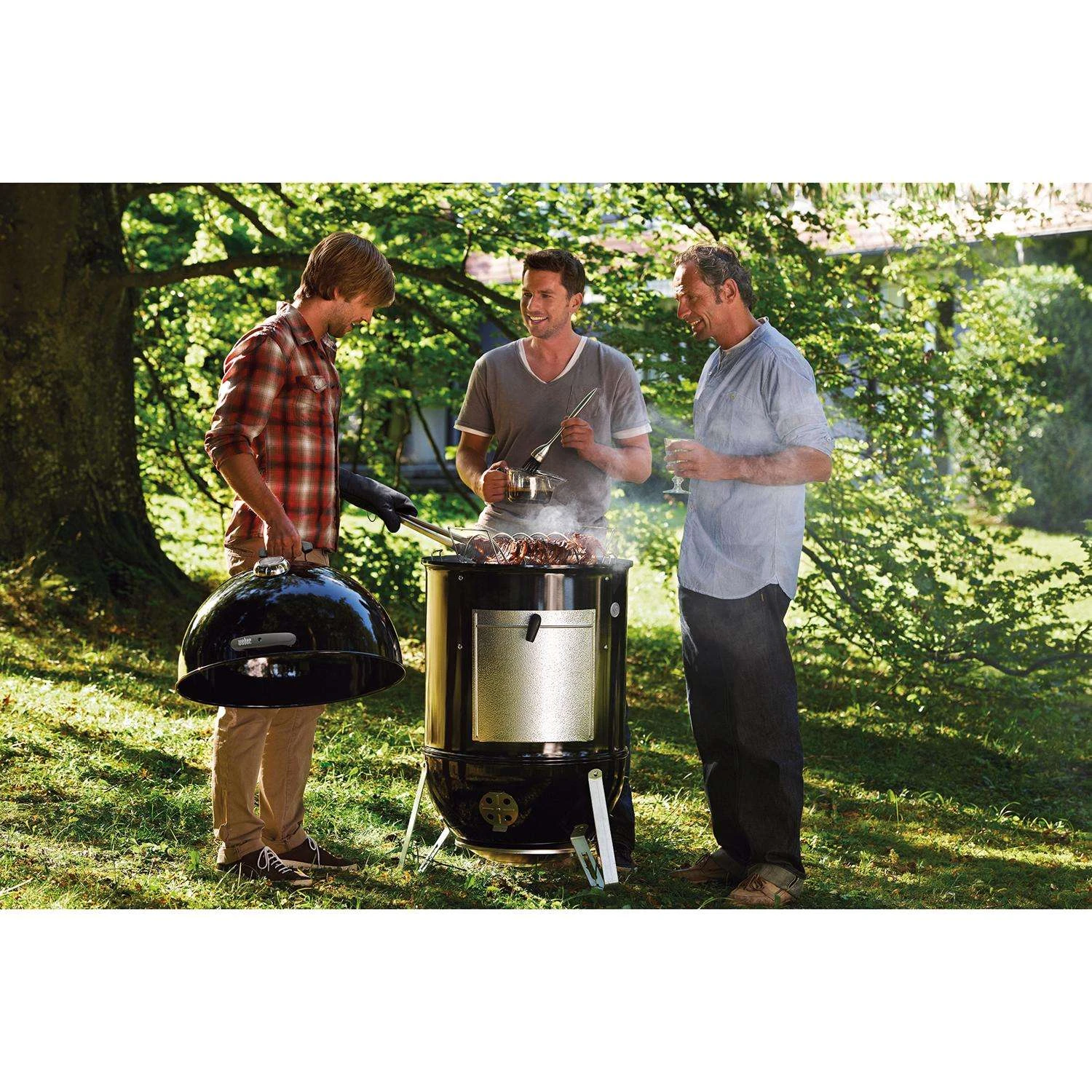Weber Smokey Mountain Charcoal/Wood Bullet Smoker Black 9 Weber Smokey Mountain Charcoal/Wood Bullet Smoker Black - Image 9