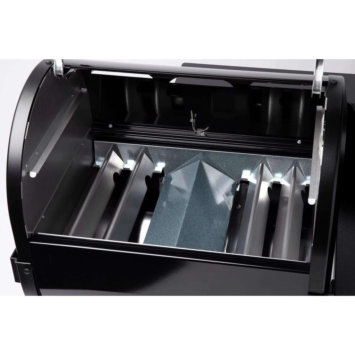 Weber SmokeFire ELX4 Wood Pellet WiFi Grill Black 4 Weber SmokeFire ELX4 Wood Pellet WiFi Grill Black - Image 4