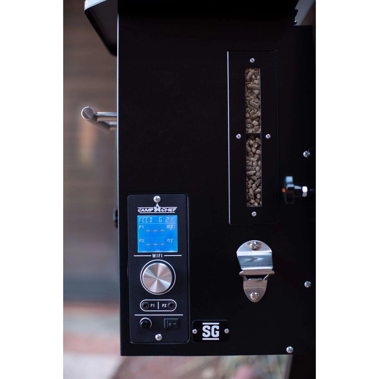 Camp Chef SmokePro Wood Pellet Bluetooth And WiFi Grill And Smoker Black 4 Camp Chef SmokePro Wood Pellet Bluetooth And WiFi Grill And Smoker Black - Image 4