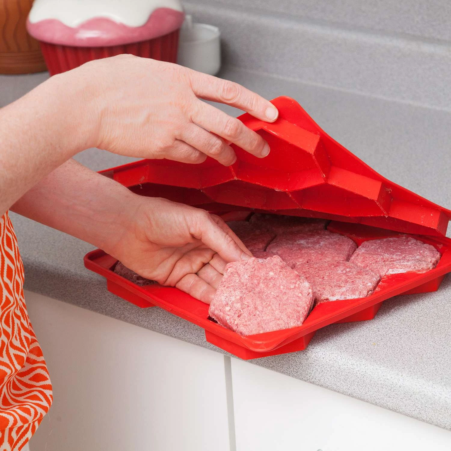 Shape+Store Red Plastic Burger Press 32 Oz 6 Shape+Store Red Plastic Burger Press 32 Oz - Image 6