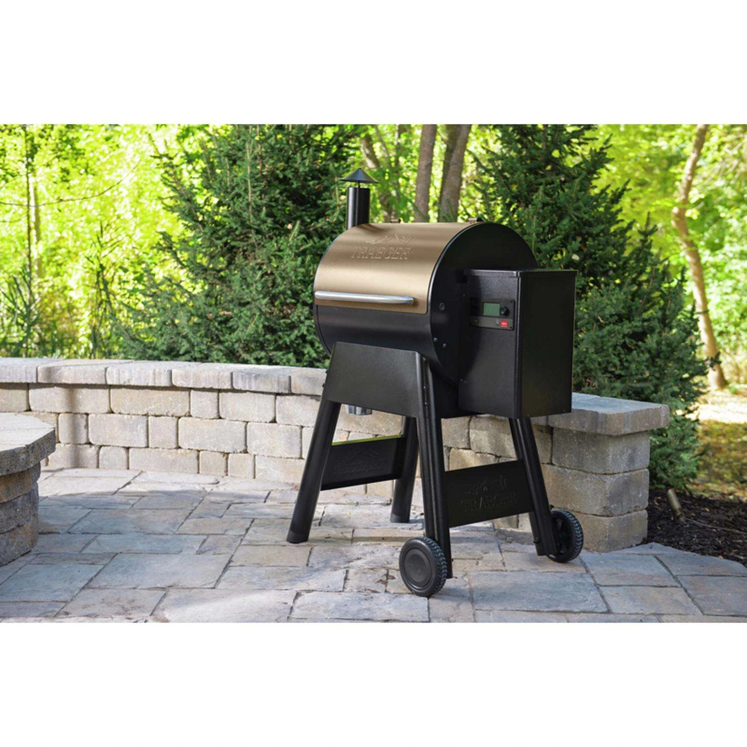 Traeger Pro 575 Wood Pellet WiFi Grill Bronze 6 Traeger Pro 575 Wood Pellet WiFi Grill Bronze - Image 6