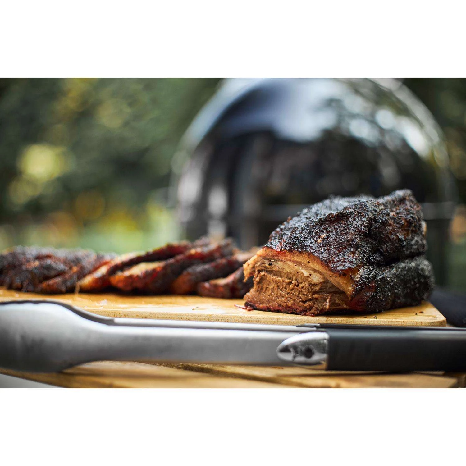 Weber Smokey Mountain Charcoal/Wood Bullet Smoker Black 8 Weber Smokey Mountain Charcoal/Wood Bullet Smoker Black - Image 8